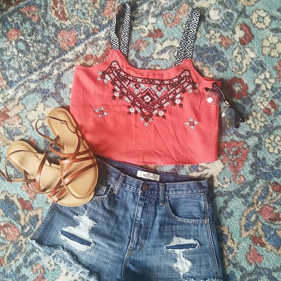 3 for $23 Summer Crop Top - Picture 1 of 3